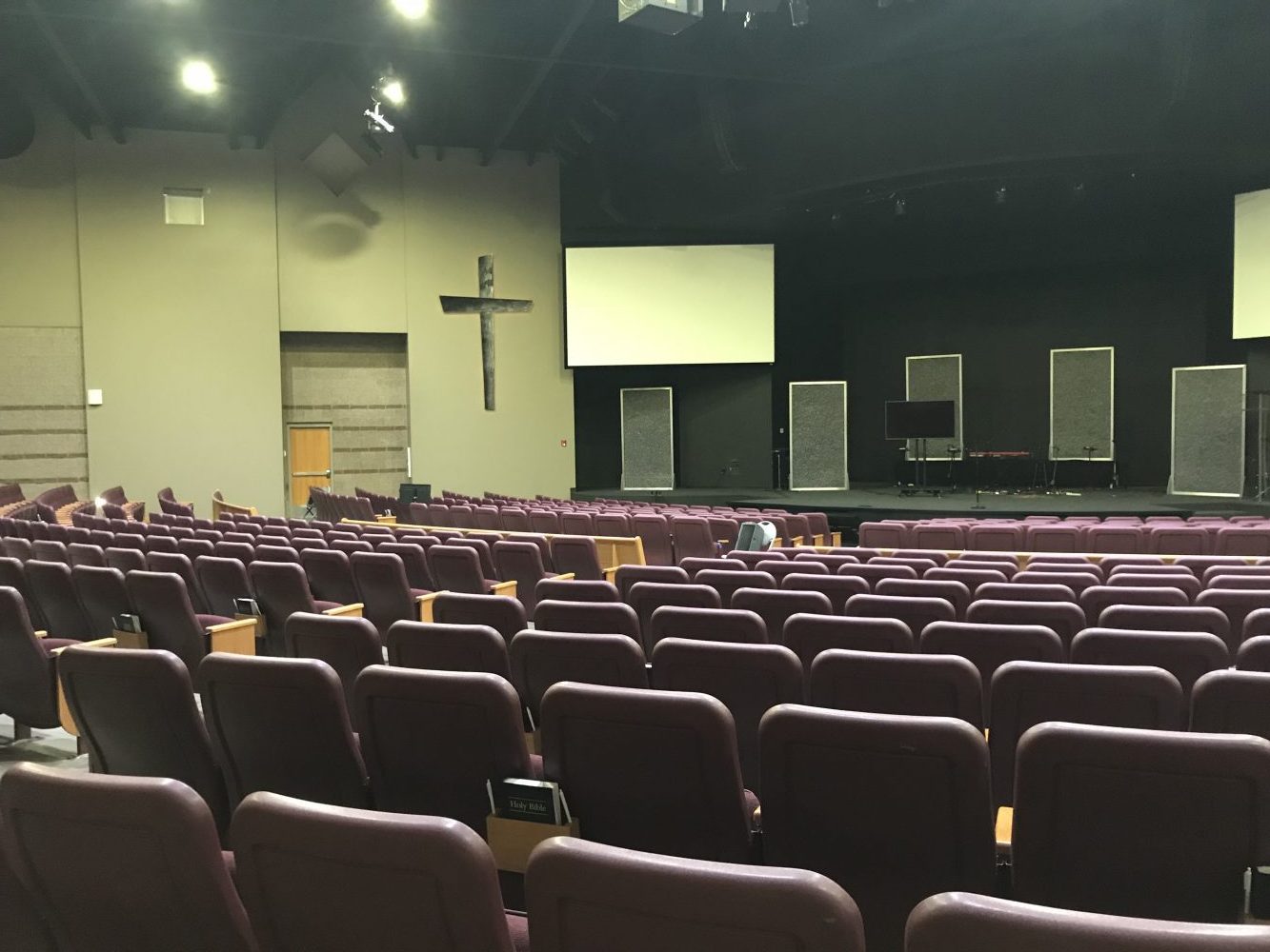 The Waterstone Community Church holds sessions where the congregation comes together and speaks on political issues in a formal setting where members can express opinions and frustrations. (Sky Lebron/WUFT News)